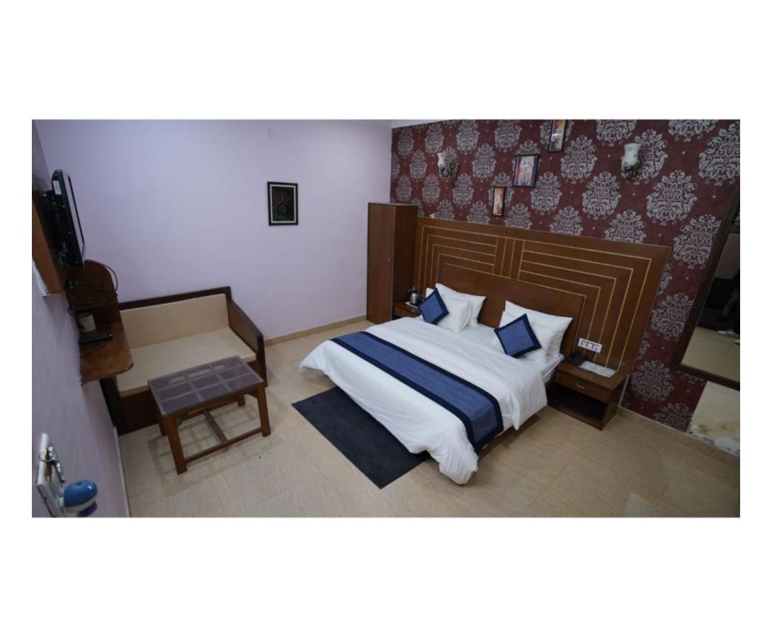 Hr Dukes Den Resort Rámnagar Kültér fotó
