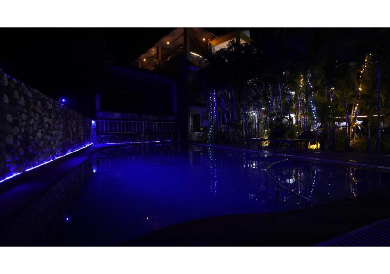 Hr Dukes Den Resort Rámnagar Kültér fotó